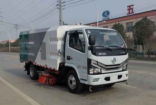 东风多利卡国六HCQ5075TXSEQ6型洗扫车